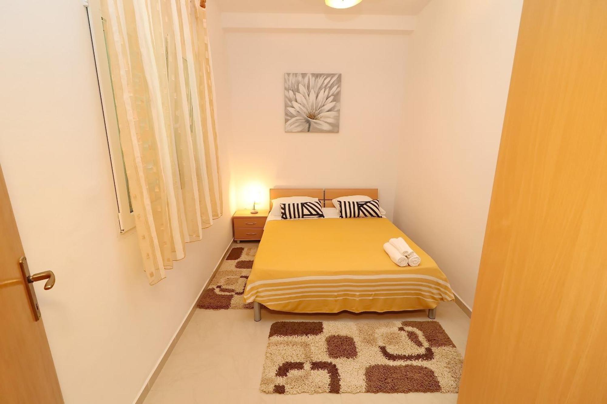 K & N Apartment